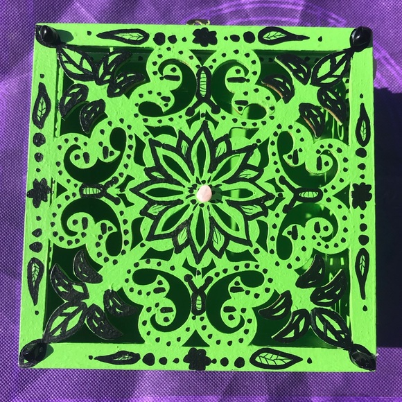 Upcycled wooden hand painted box crystals glued - Picture 4 of 8